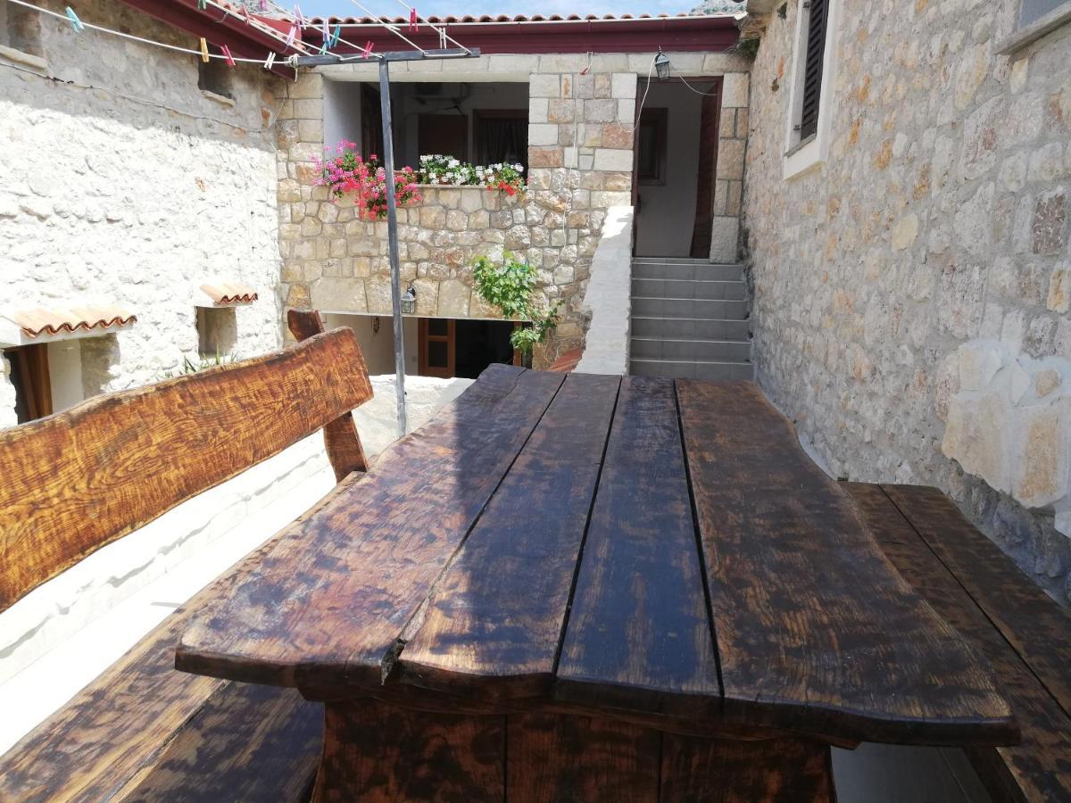 Apartments Branko Stari Grad Kültér fotó