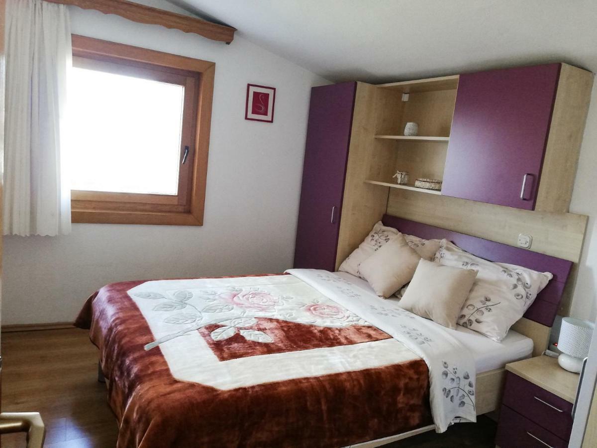 Apartments Branko Stari Grad Kültér fotó